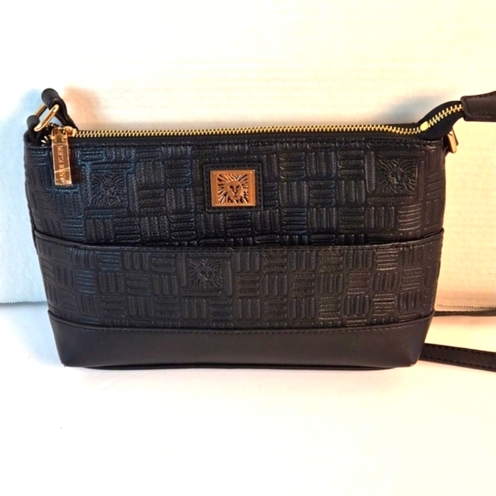 NWOT - Anne Klein black vegan leather crossbody bag